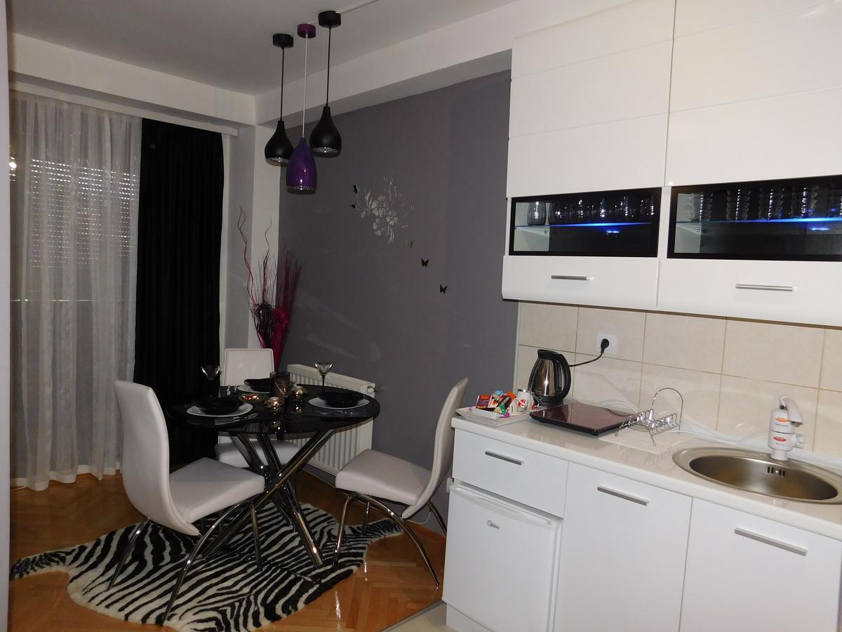Apartmán Velvet Lux Ni Exteriér fotografie