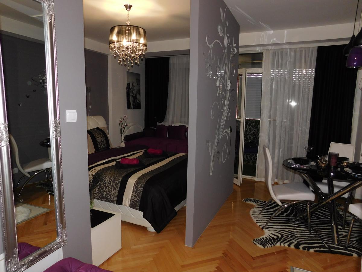 Apartmán Velvet Lux Ni Exteriér fotografie