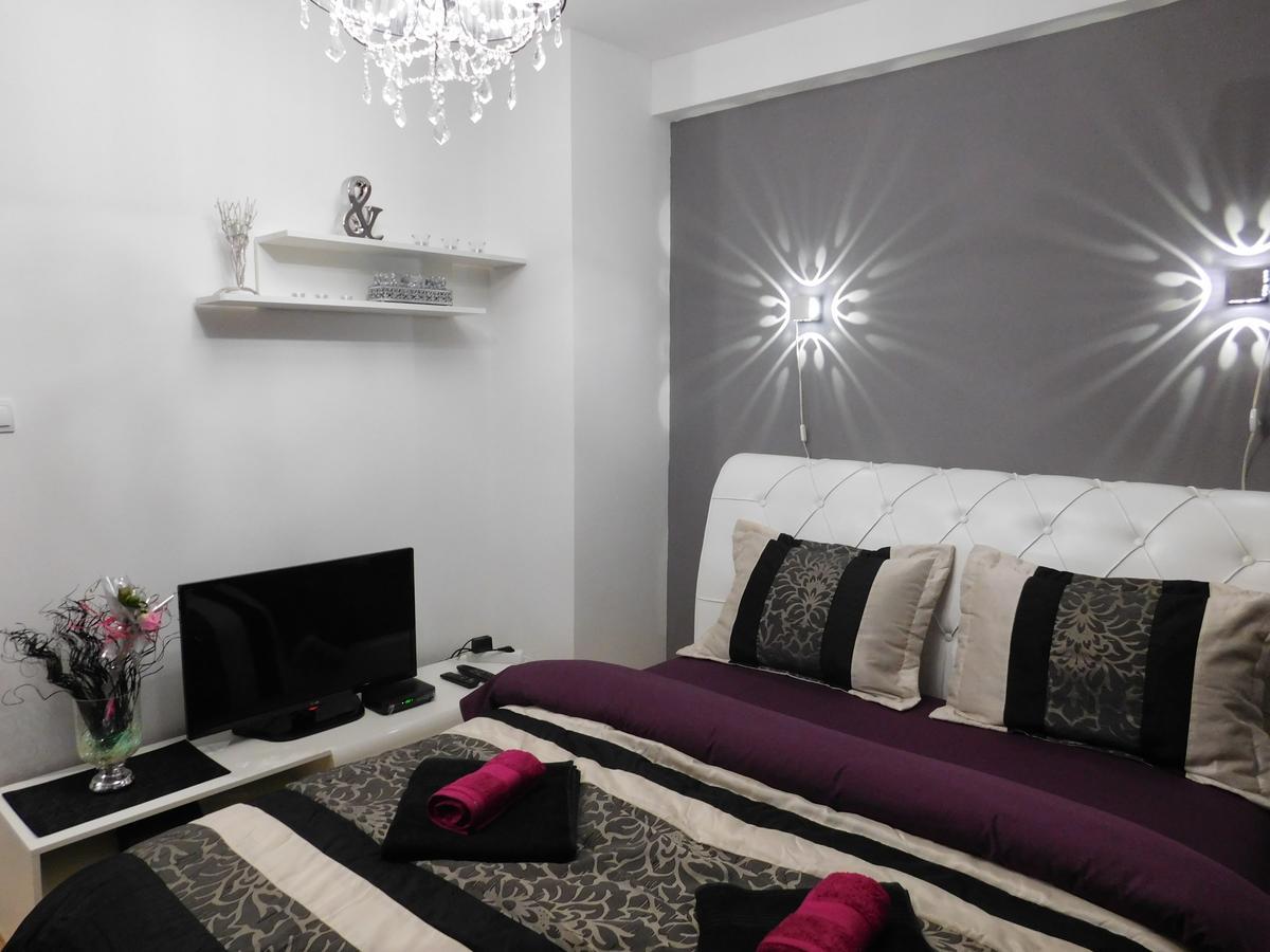 Apartmán Velvet Lux Ni Exteriér fotografie