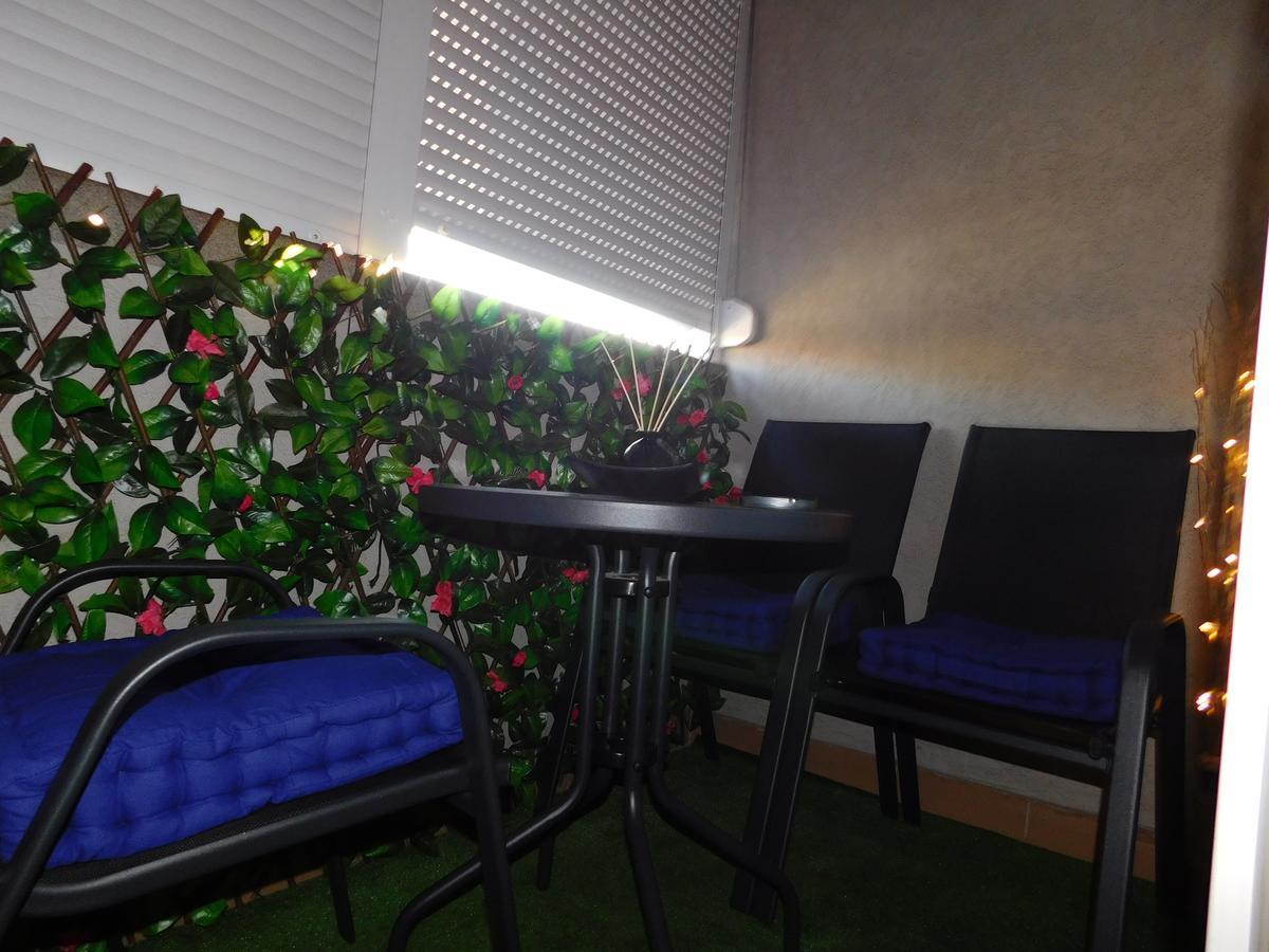 Apartmán Velvet Lux Ni Exteriér fotografie